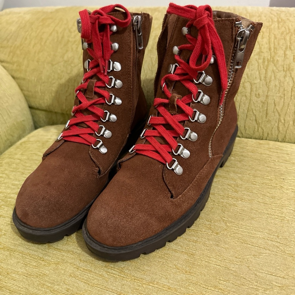 Charles David Rocky WOMENS Size 8.5  Brown Suede Leather Ankle Combat Boots